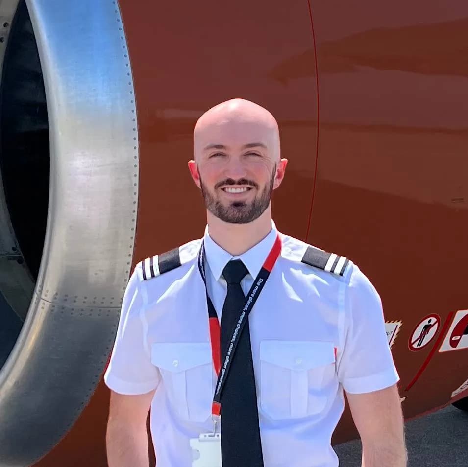 Ewan Marshalsay, founder of LogbookLite Ewan Marshalsay, A320 airline pilot and founder of LogbookLite